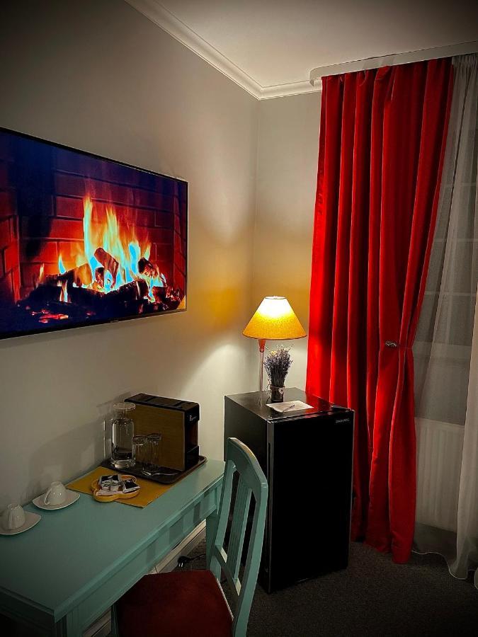 Guest house De Argint Aleea Pelesului Nr 2 3*