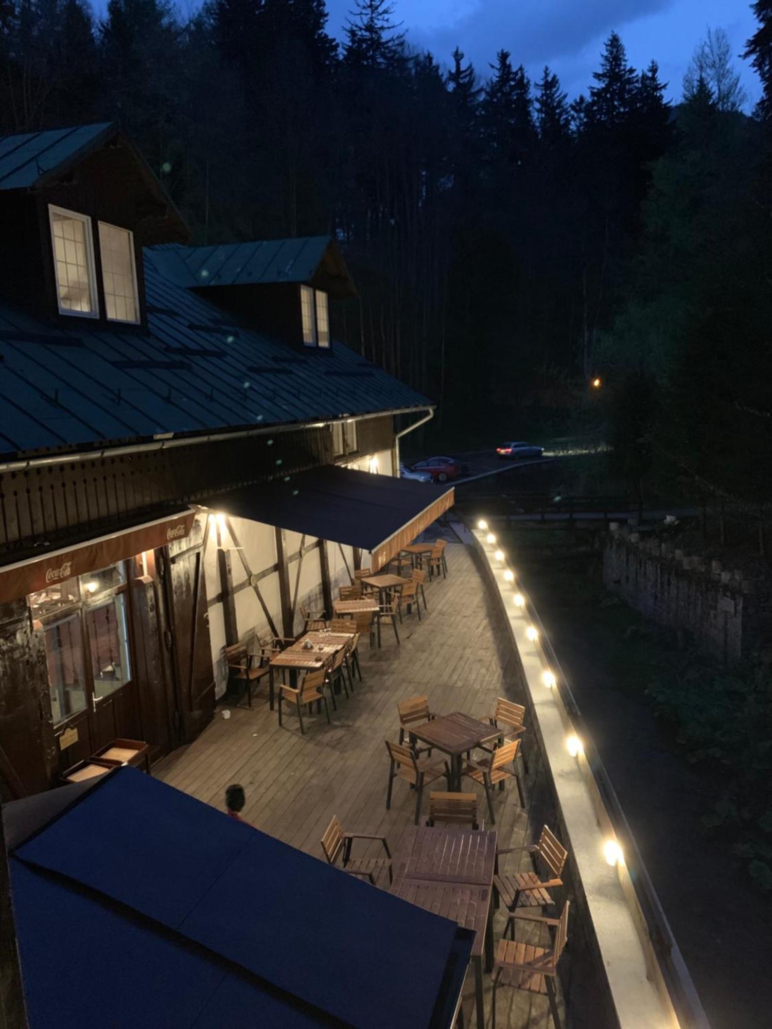 De Argint Aleea Pelesului Nr 2 Maison d'hôtes 3*
