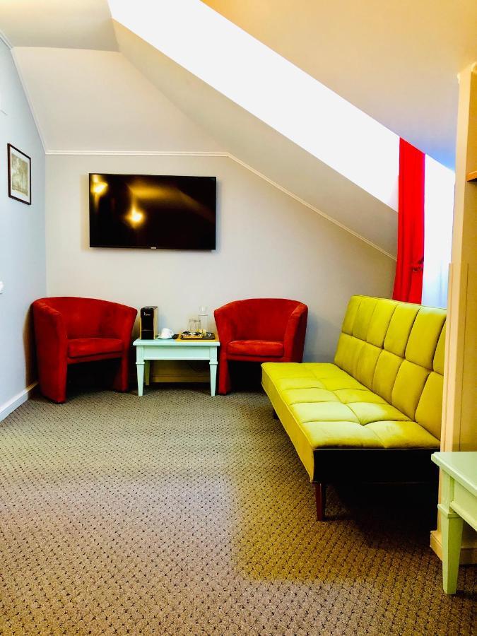 De Argint Aleea Pelesului Nr 2 Guest house Sinaia